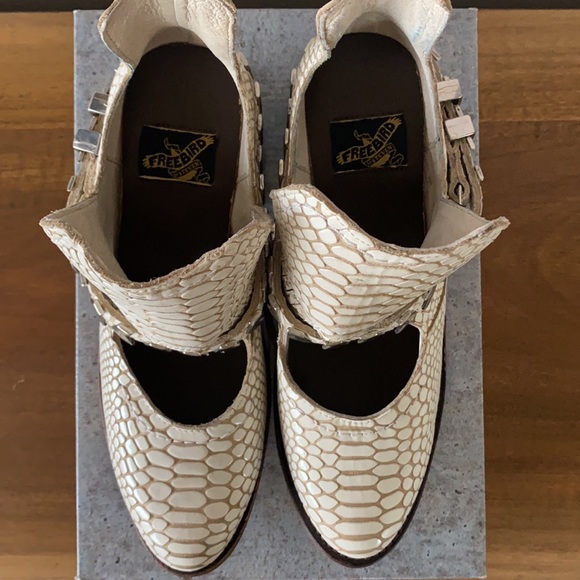 NWT Freebird White Snake Blade Size 7 - Picture 5 of 16